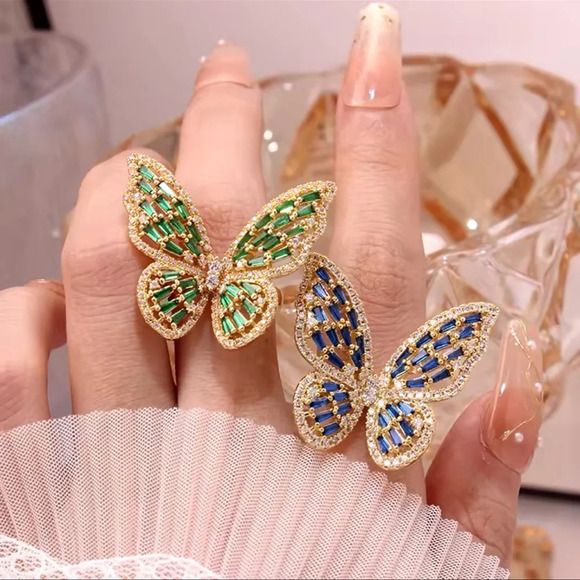 Butterfly Green 18K Gold Stainless Steel Waterproof Ring - Picture 4 of 16